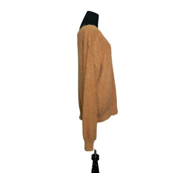Callahan brown camel long sleeves fuzzy sweater size M - Picture 7 of 9